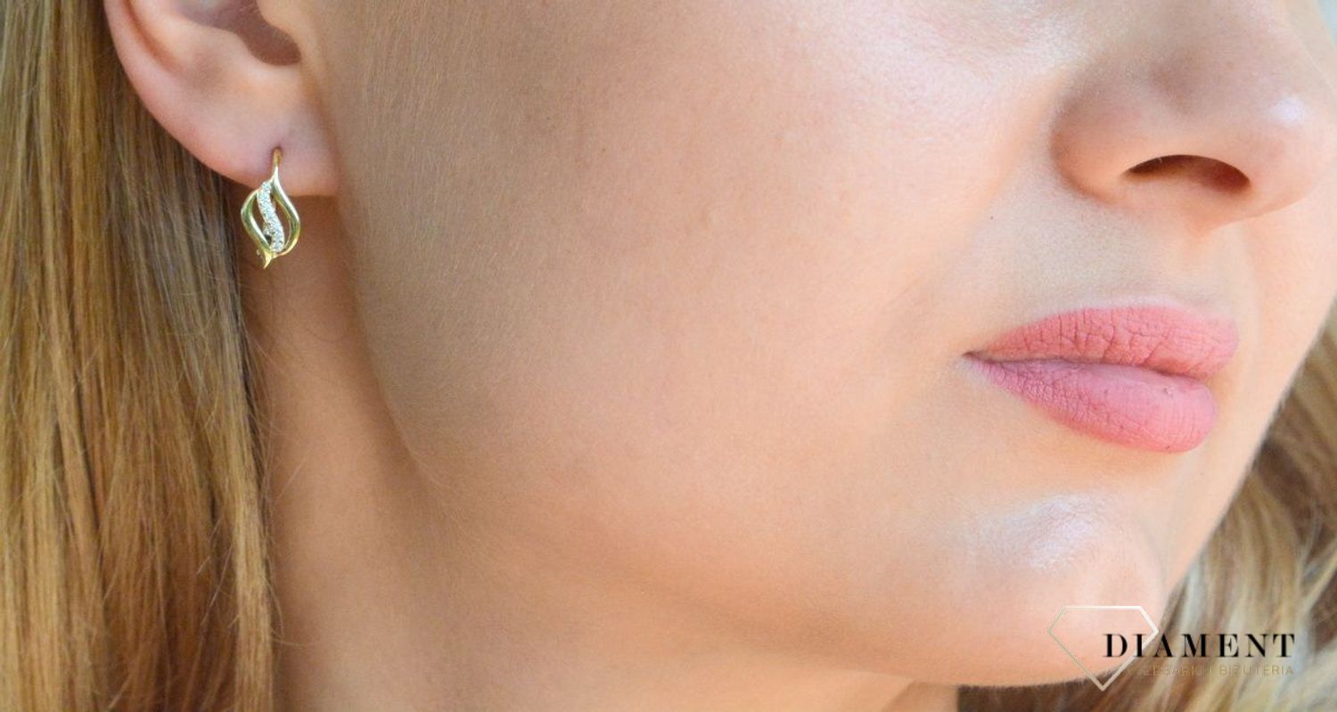 Złote kolczyki damskie 375 z pasmem białych cyrkonii KL 9972A 375.jpg